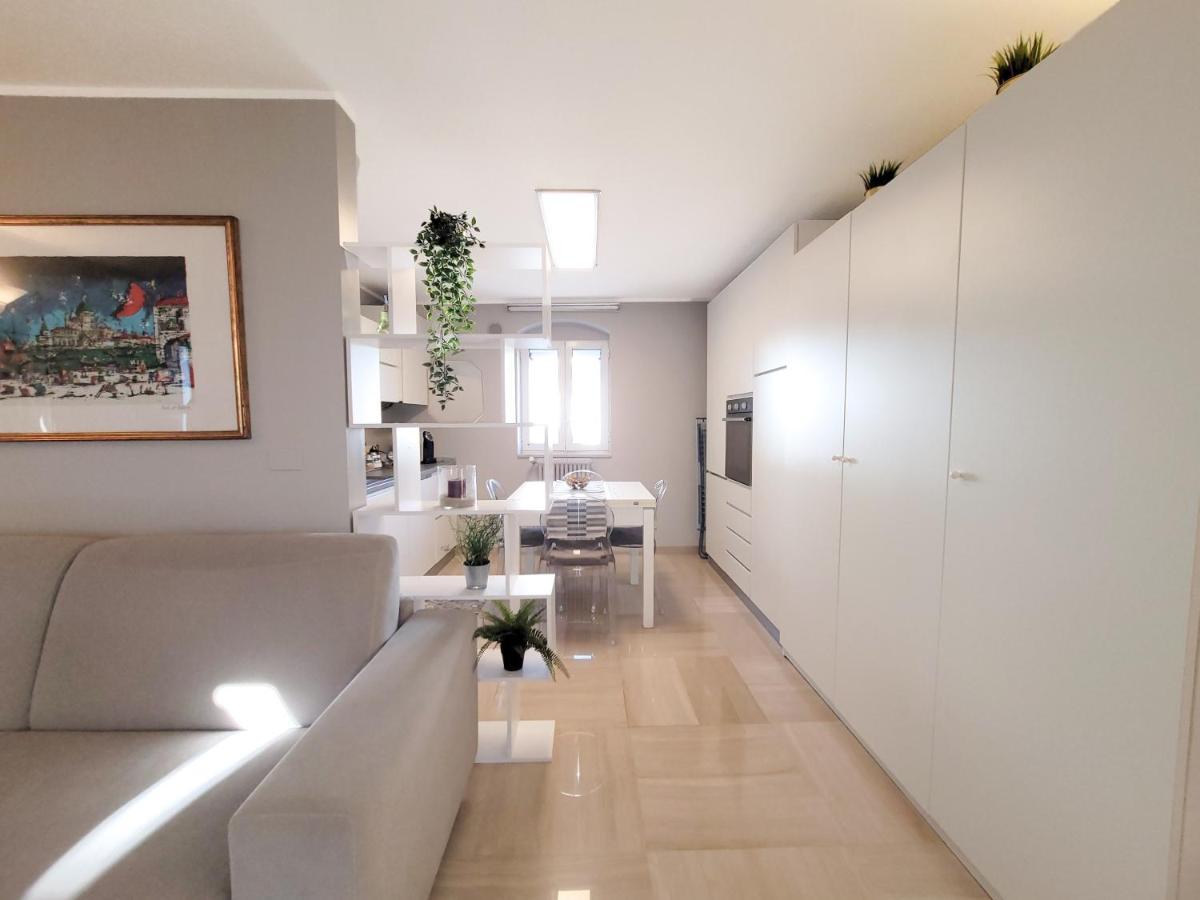 Penthouse In The Heart Of With Terrace