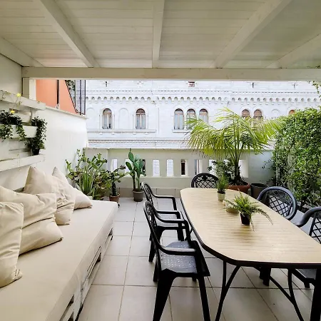 Penthouse In The Heart Of Bari With Terrace Apartment Exterior photo