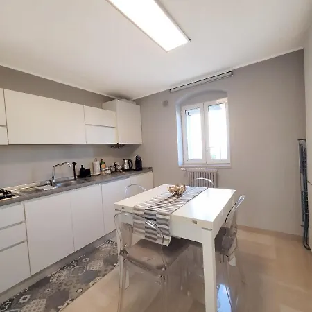 Penthouse In The Heart Of Bari With Terrace Apartment Exterior photo